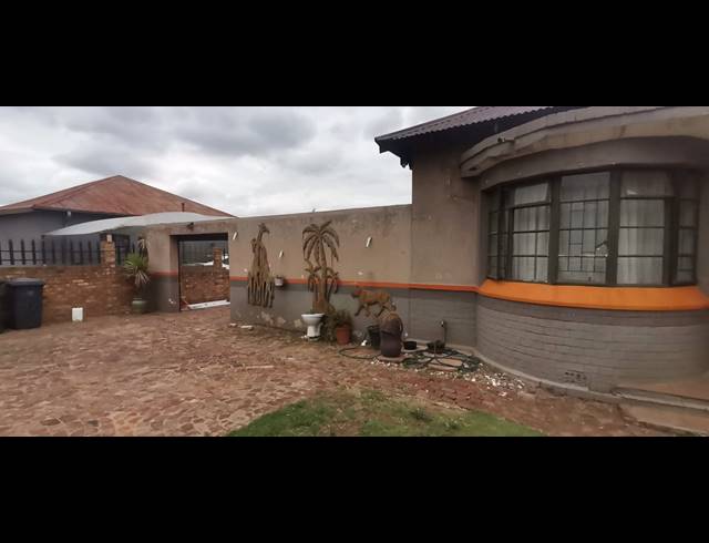 3 BEDROOM HOUSE FOR SALE IN NOYCEDALE